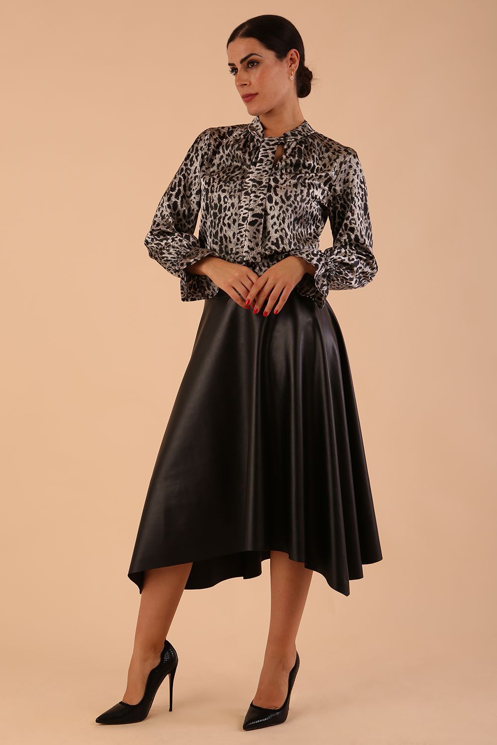 divacatwalk ricky long sleeve animal printed top with a loose tie detail at the front in silver leopard print 