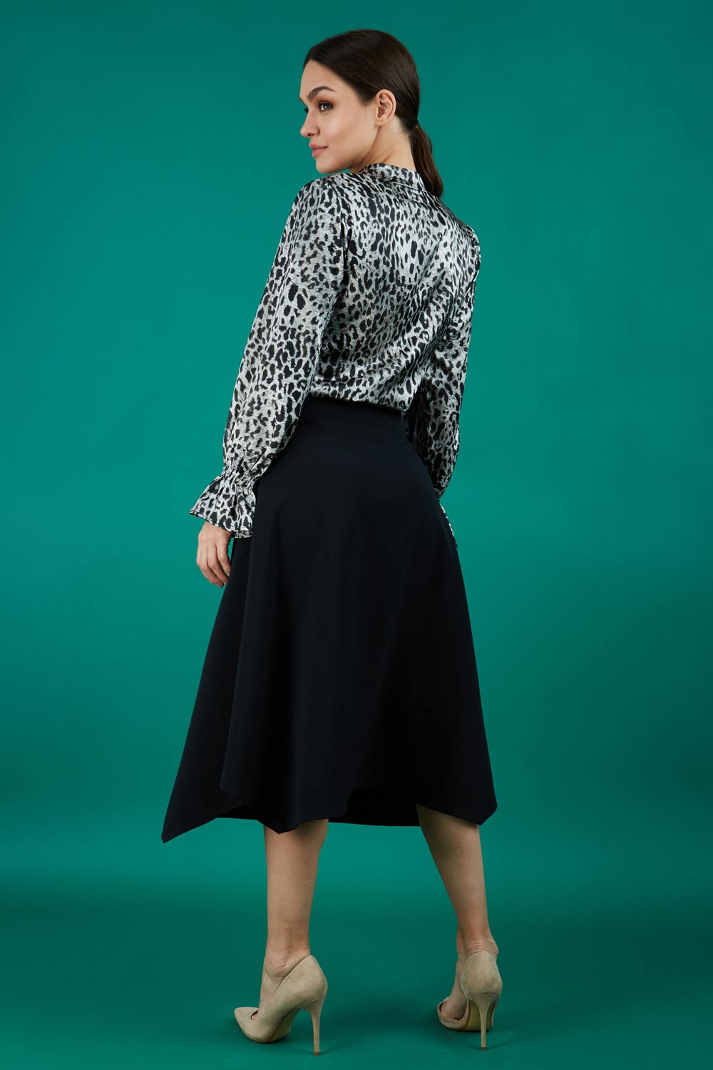 divacatwalk ricky long sleeve animal printed top with a loose tie detail at the front in silver leopard print 