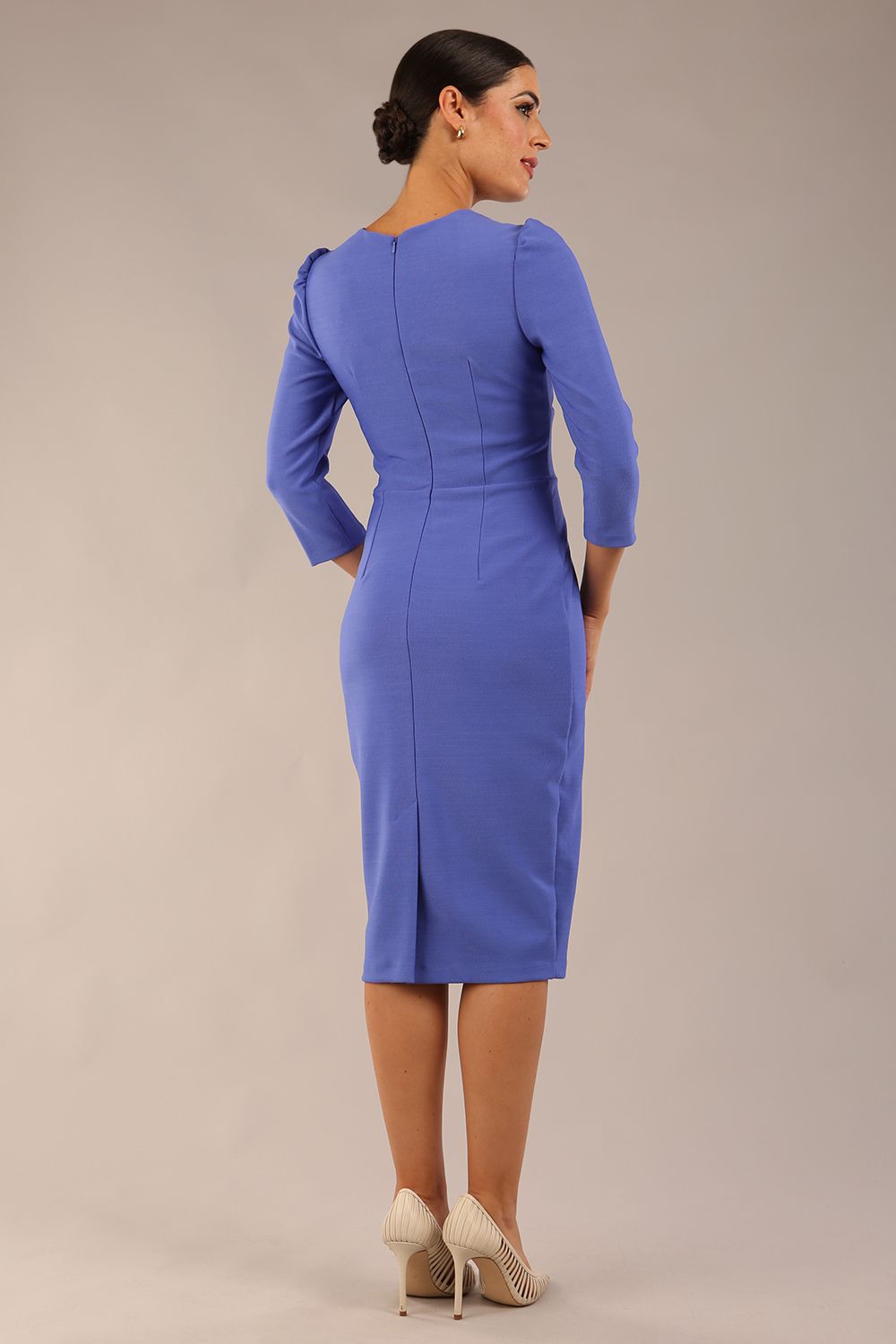 Model wearing diva catwalk Aurelia 3/4 Sleeve Knee Lenght Pencil Dress in Thistle Blue front