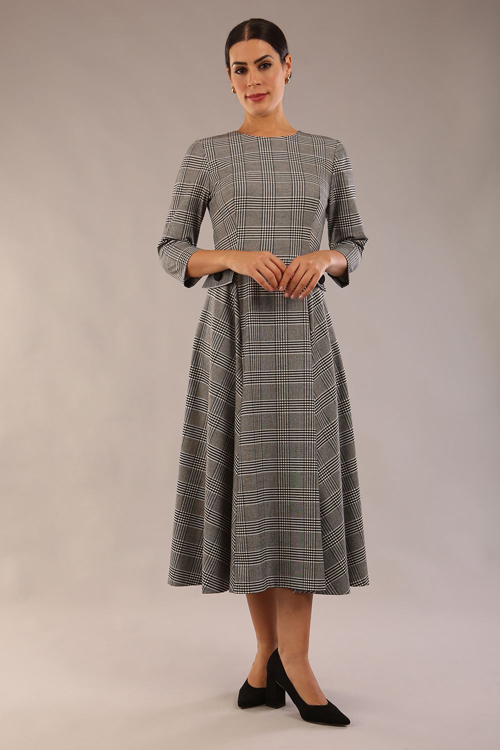 model is wearing a diva catwalk Elanore Soft-Touch Check A-Line Dress with round neckline and 3/4 sleeves midi length and faux pocket with button details in misty grey check colour  (Misty Grey check)