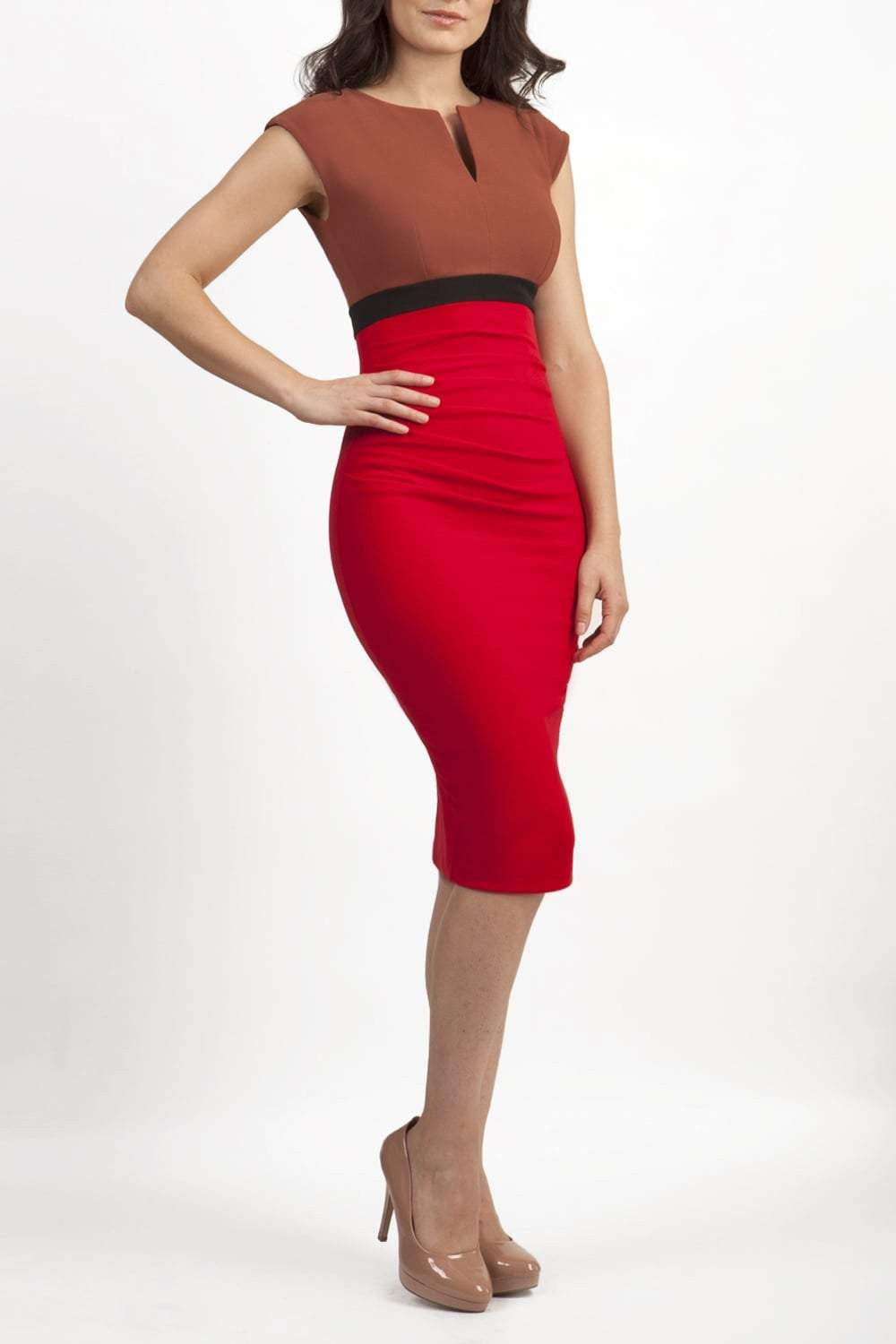 (True Red & Rustic Brown & Black)