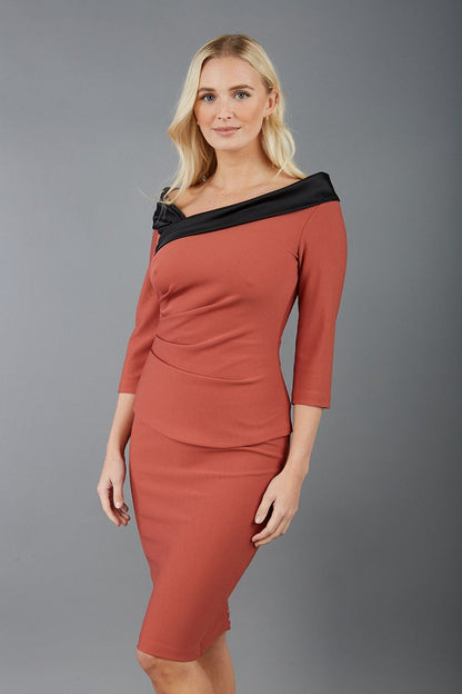 Diva Pleated Felicity 3/4 Sleeved Top With Duchess Satin Neckline Detail In Brown Front (Marsala Brown & Black)